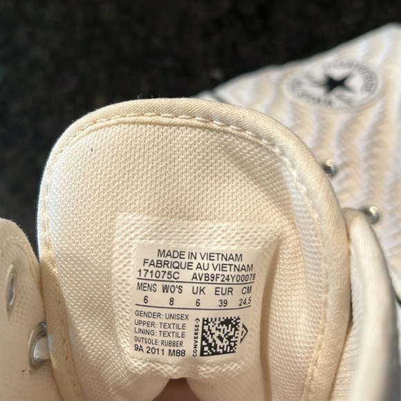 Converse Chuck High Top NWOT - Picture 6 of 11